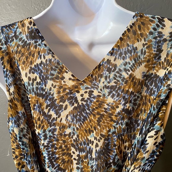 BCX Women's Brown Sleeveless Blouse, Back Tie, V Neck - Picture 9 of 16